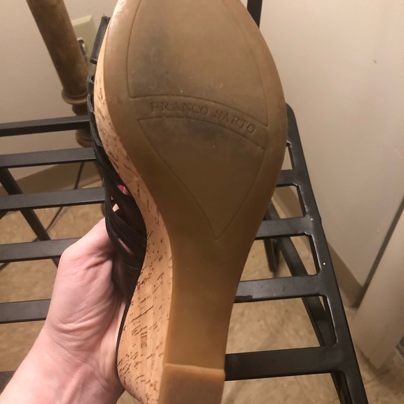 Shoes - Picture 4 of 6